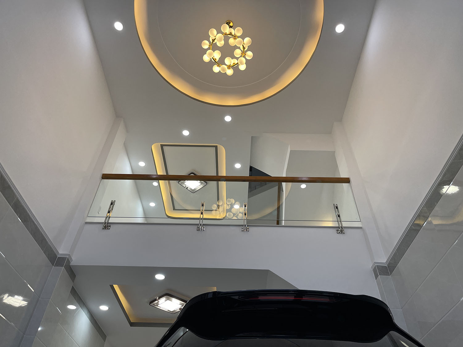 Bán nhà Nơ Trang Long, Quận Bình Thạnh Tuyệt phẩm 4 lầu (4,2m x 14m) tk Singapore ôtô đổ trong nhà.